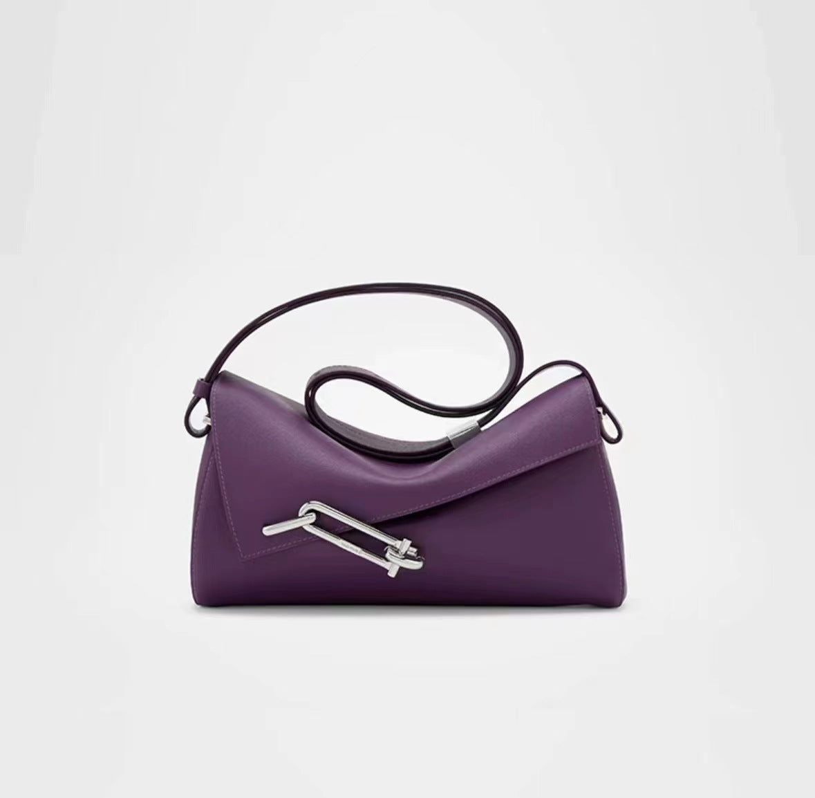 Small square bag with padlock for women